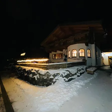 Austria * فوندس