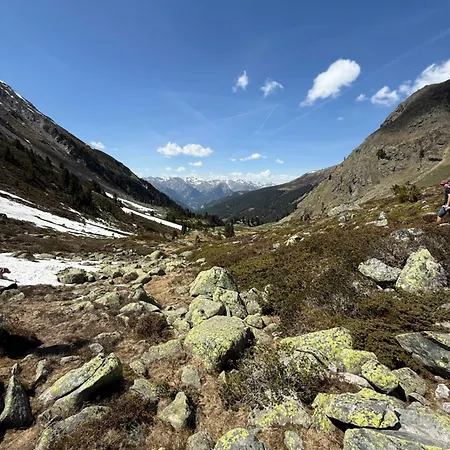شقة Austria